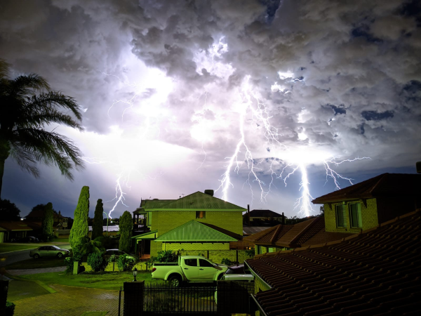 Lightning in Australian suburb